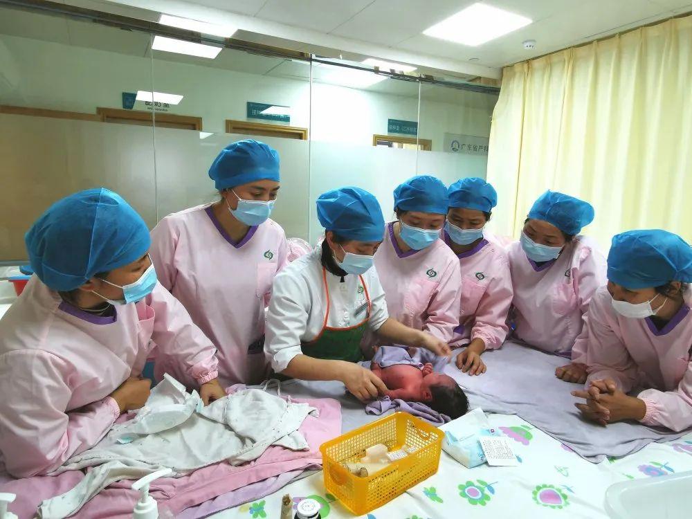 河东区妇婴监护型护送